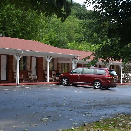 Travelowes Motel - マギー・バレー エクステリア 写真