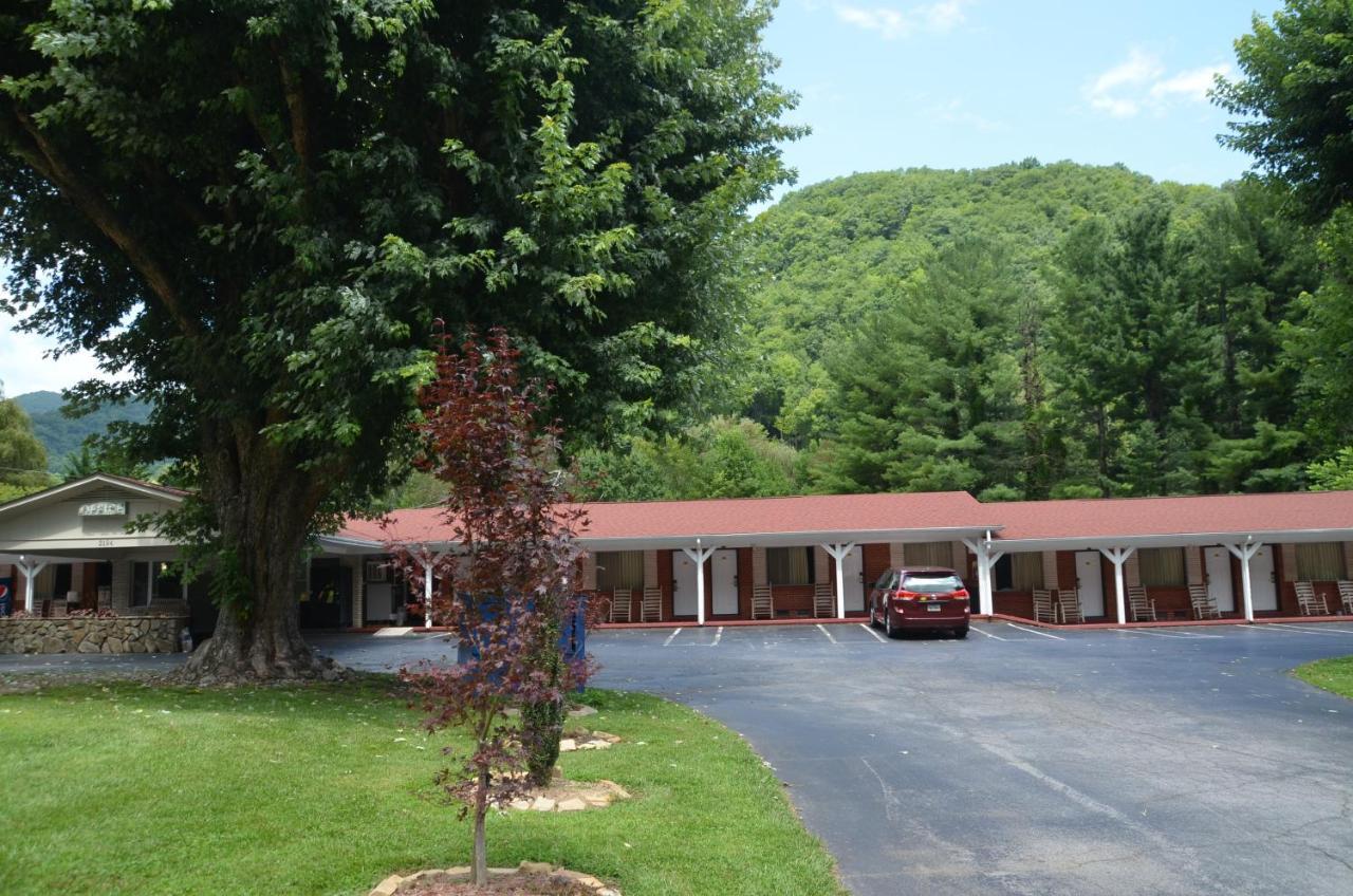Travelowes Motel - マギー・バレー エクステリア 写真